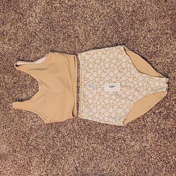 Coral Reef Other - Coral Reef 2 piece Swim Suit!